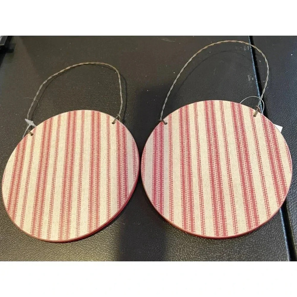 Deer Fawn Round Wood Christmas Holiday Ornaments 4 x 4 Set Of 2 NEW Rustic Farm - Picture 4 of 4